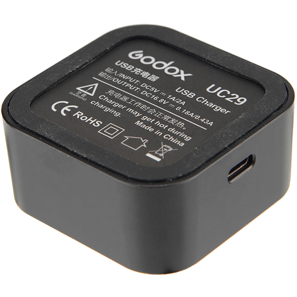 Godox UC29 USB Ladegerät zu AD200 und AD200Pro unterseite