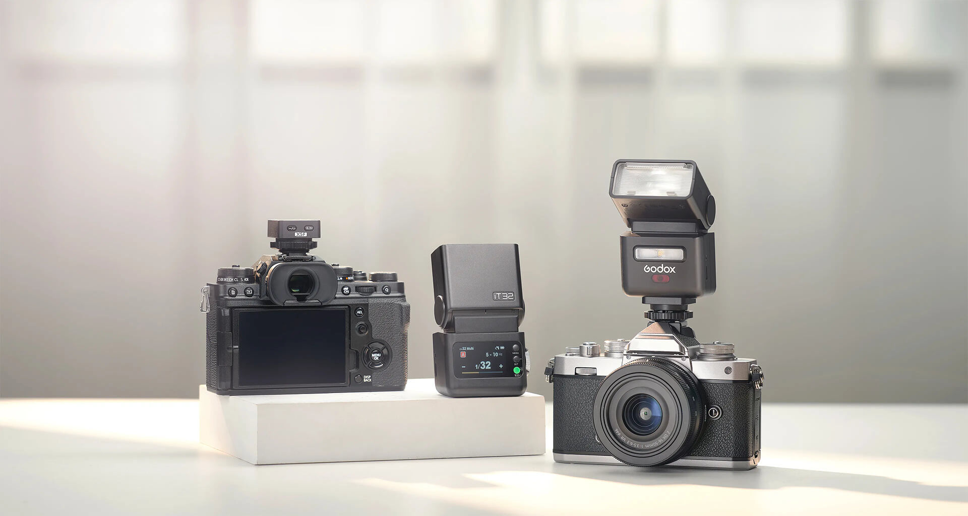Godox IT32 und X5 mit Kameras