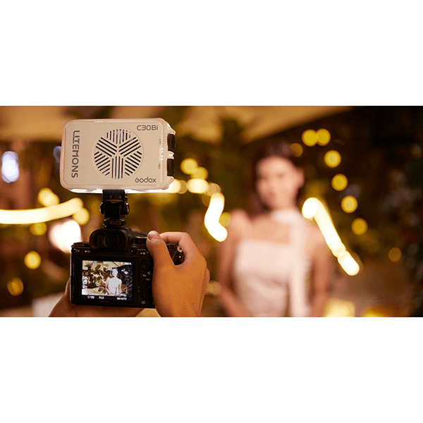 Godox C30R Mobiles Videolicht RGB in Anwendung Godox C30R Mobiles Videolicht RGB in Anwendung