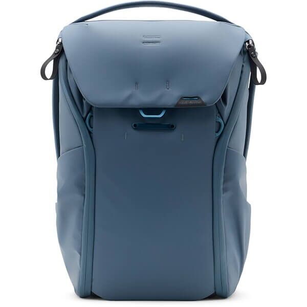Peak Design Everyday Backpack V3 20L in Ocean Vorderansicht Peak Design Everyday Backpack V3 20L in Ocean Vorderansicht