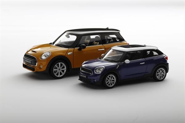 Welly Mini Cooper S Paceman blau 1:24