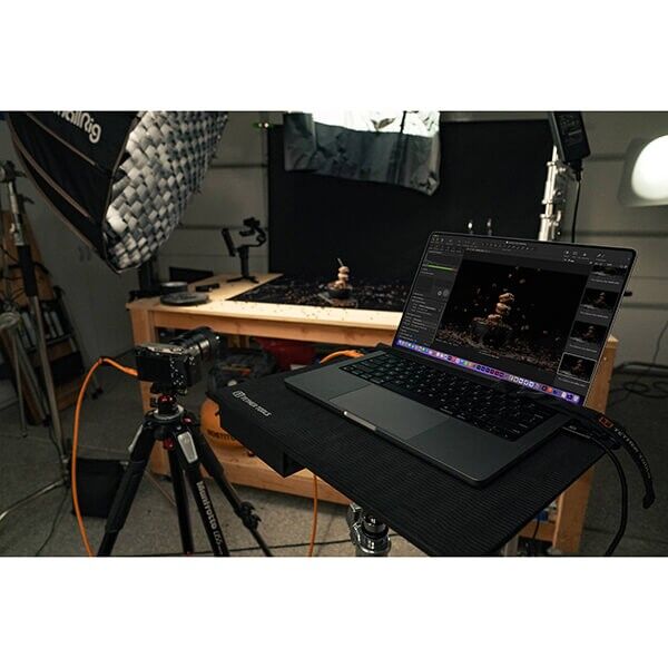 Long USB-C cable for tethering between camera and computer