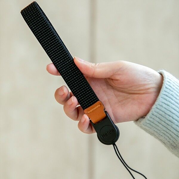 Durable Haida nylon wrist strap in black