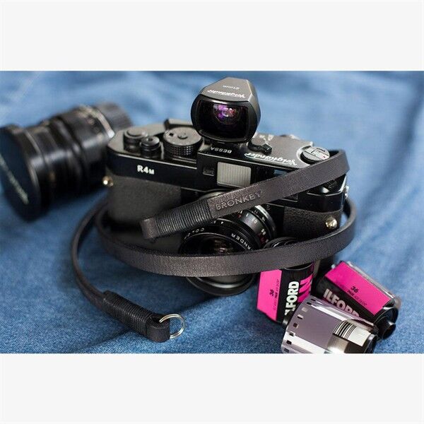 Bronkey Tokyo 104 Camera Strap Leather Black with accessories Bronkey Tokyo 104 Camera Strap Leather Black with accessories