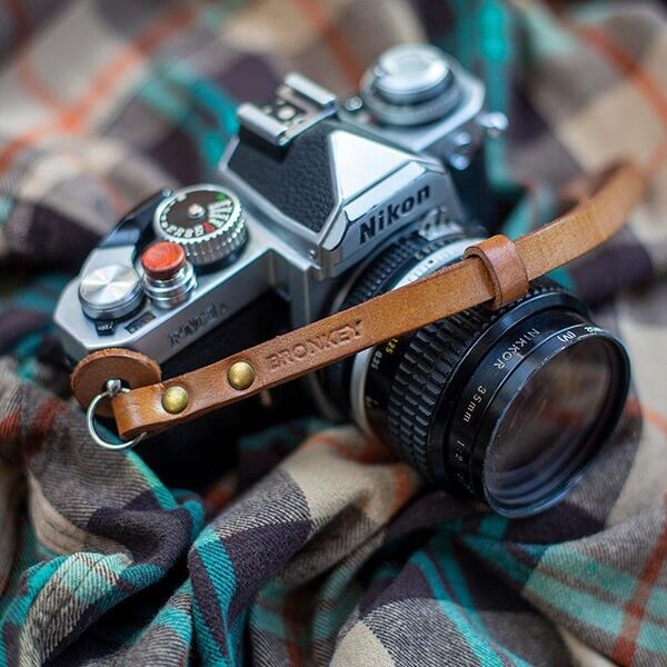 Bronkey Berlin 203 leather hand strap attached to camera