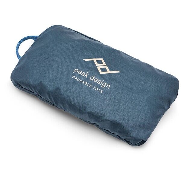 Peak Design Packbare Einkaufstasche in Ocean verpackt