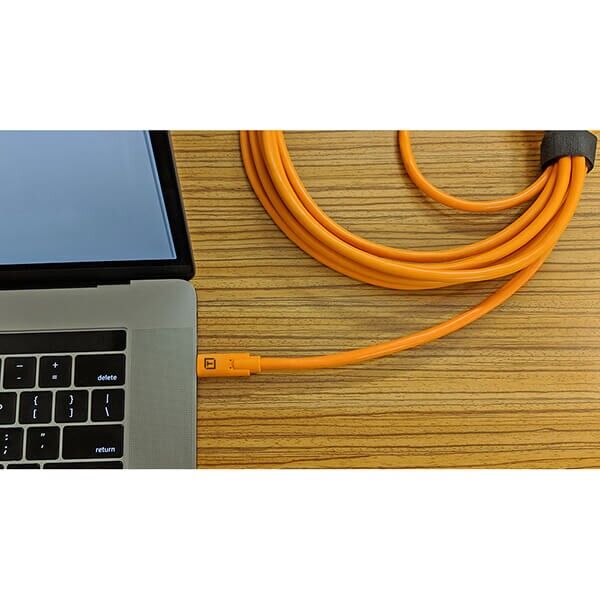 TetherPro USB-C to USB-C cable 4.6 m in orange for laptop