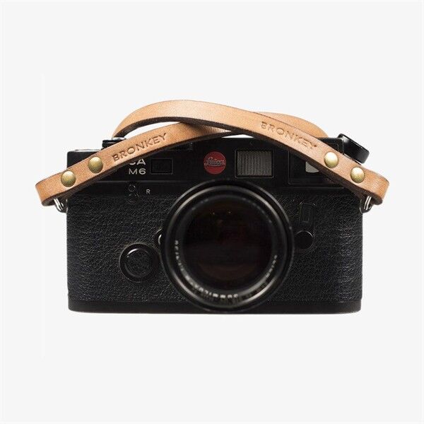 Bronkey Berlin 103 Camera Strap Leather Light Brown Front View