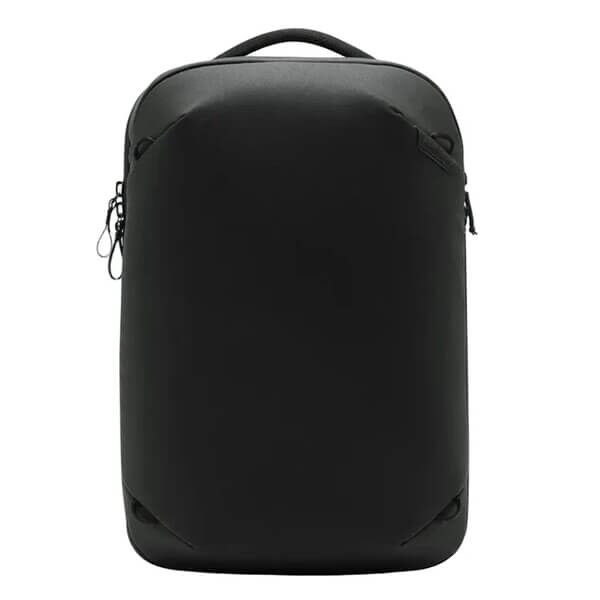 Peak Design Travel Backpack 20L in Black – Front view