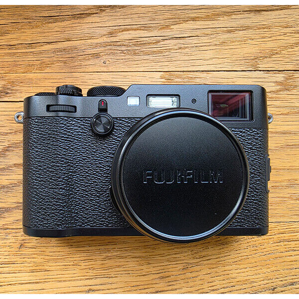 Fujifilm X100F schwarz Demomodell sehr guter Zustand