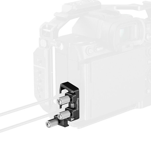 Smallrig USB-C Kabelklemme fuer Cage Sony A7 V an Cage montiert