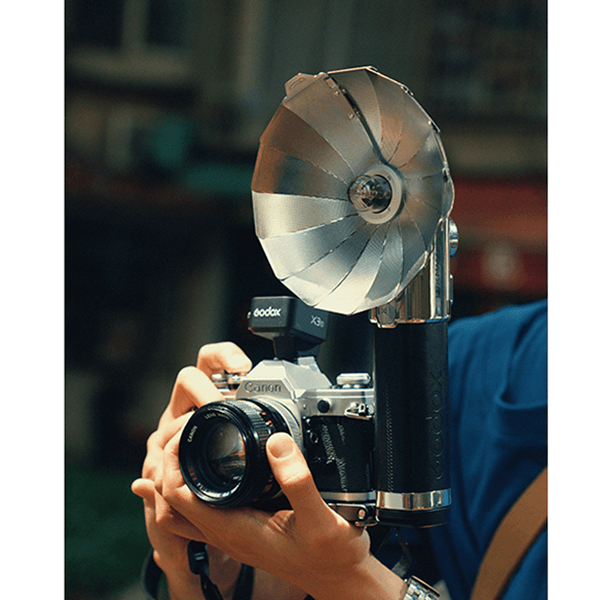 Godox Lux Master Retro Kamera Blitzgerät auf Kamera