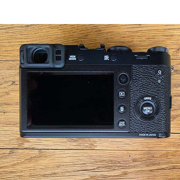 Fujifilm X100F schwarz Demomodell sehr guter Zustand