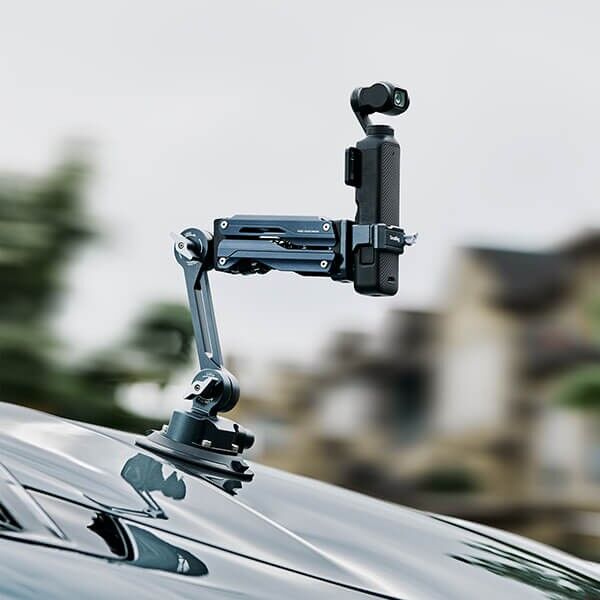 SmallRig Mini Stossdaempferarm mit Osmo Pocket 3 an Auto