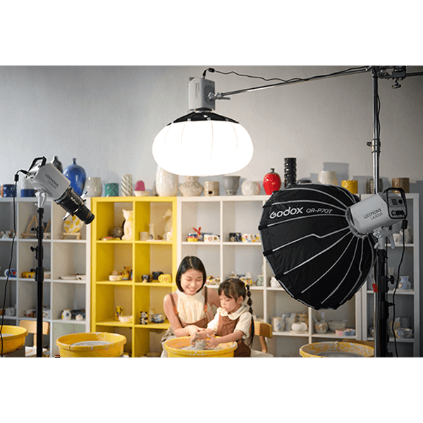 Godox Litemons Dauerlicht LA150RGB Bowens Anschluss in Anwendung