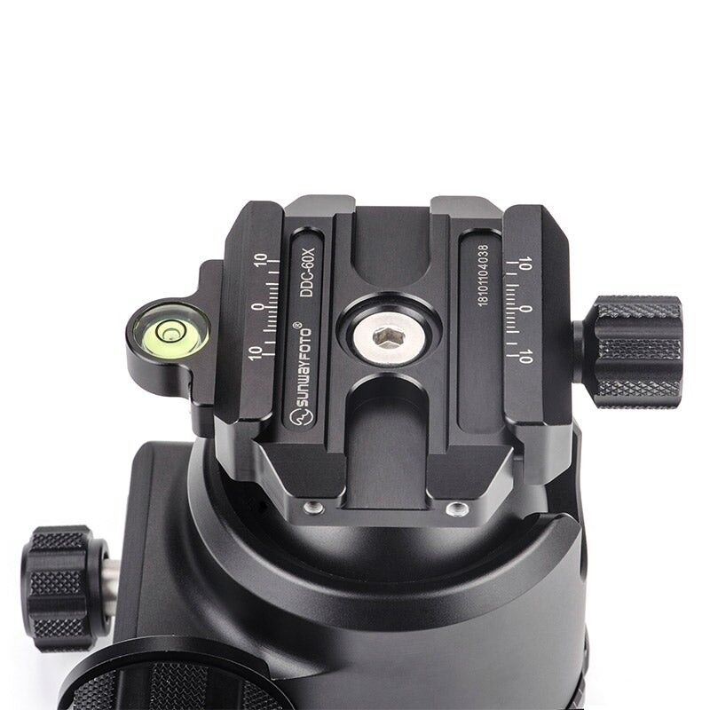 Sunwayfoto XB-52 Arca-Swiss screw-knob clamp with bubble level Sunwayfoto XB-52 Arca-Swiss screw-knob clamp with bubble level