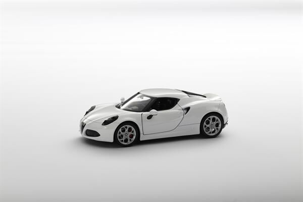 Welly Alfa 4C white 1:24