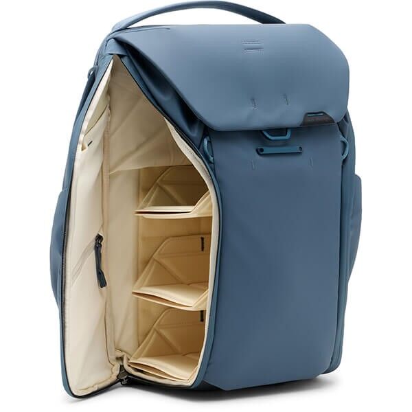 Peak Design Everyday Backpack 20L FlexFold-Trennwände mit Kameraausrüstung Peak Design Everyday Backpack 20L FlexFold-Trennwände mit Kameraausrüstung
