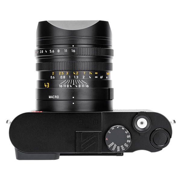 Blitzschuhabdeckung an Leica Q3 von oben Blitzschuhabdeckung an Leica Q3 von oben