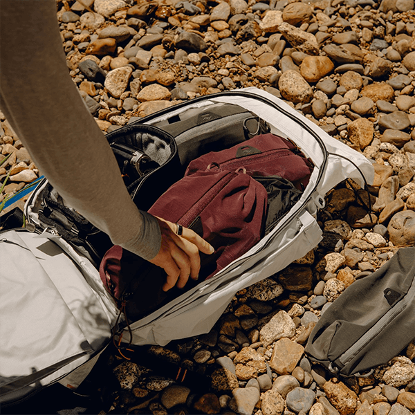 Peak Design Outdoor Fotorucksack 25L in Cloud