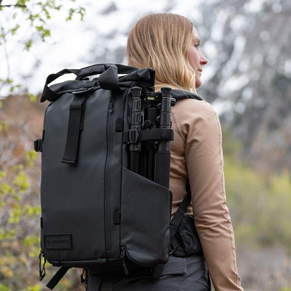 WANDRD PRVKE 41L Kamerarucksack Seitliche Ansicht