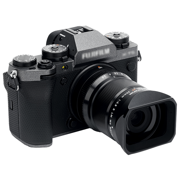 Gegenlichtblende zu XF 30mm f2.8 R LM WR Makro Objektiv an objektiv montier
