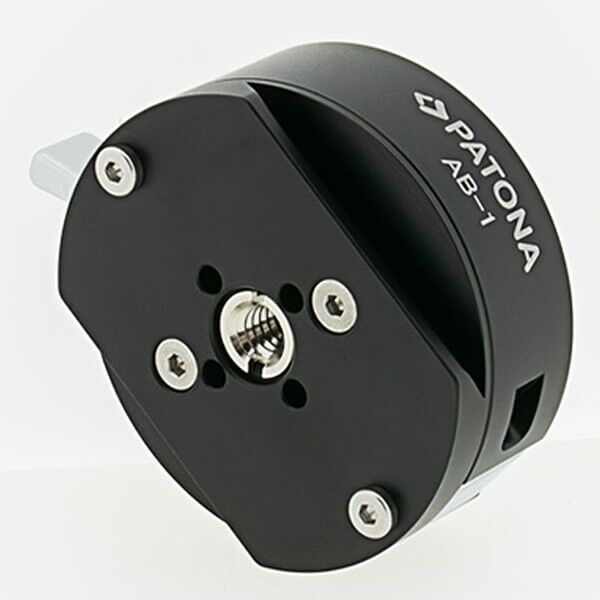 Patona quick-release plate with flip-lock closure on underside