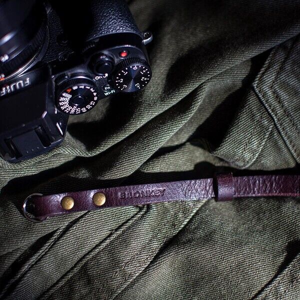 Product photo of Bronkey Berlin 202 brown camera hand strap