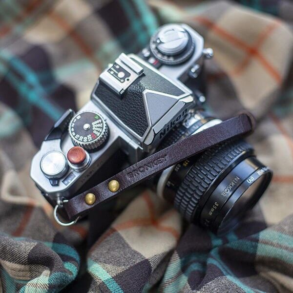 Bronkey Berlin 202 leather hand strap attached to camera