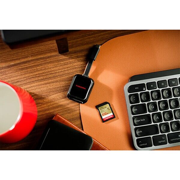SanDisk Extreme Go SDXC 128GB memory card in use with a camera SanDisk Extreme Go SDXC 128GB memory card in use with a camera