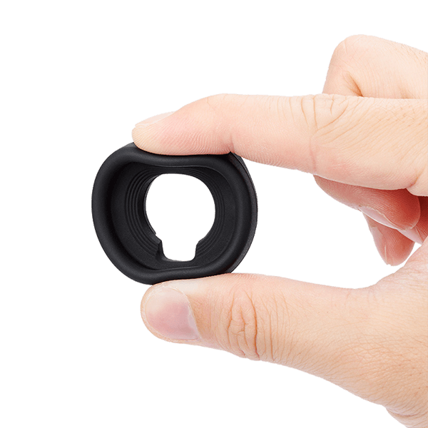 Eyecup like the Fujifilm EC-GFX from JJC in hand