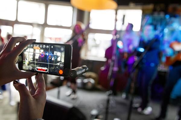 RODE VideoMic ME - Directional microphone for smart phones RODE VideoMic ME - Directional microphone for smart phones