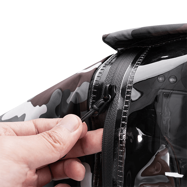 Rain cover for mirrorless cameras in camouflage color