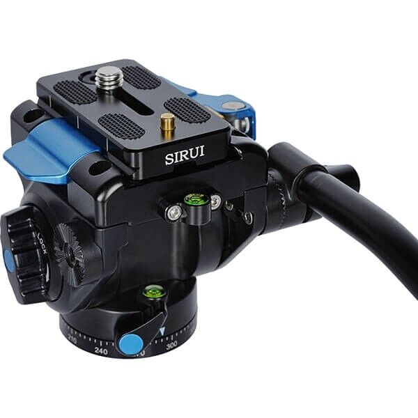 Sirui VA-5X fluid video head with Arca-type quick-release plate detail