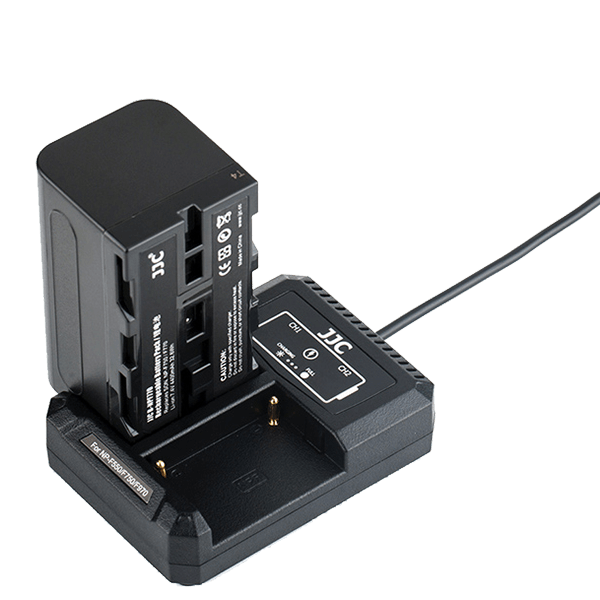 USB Doppel Batterieladegerät für Sony NP-F Akkus mit zwei Batterien