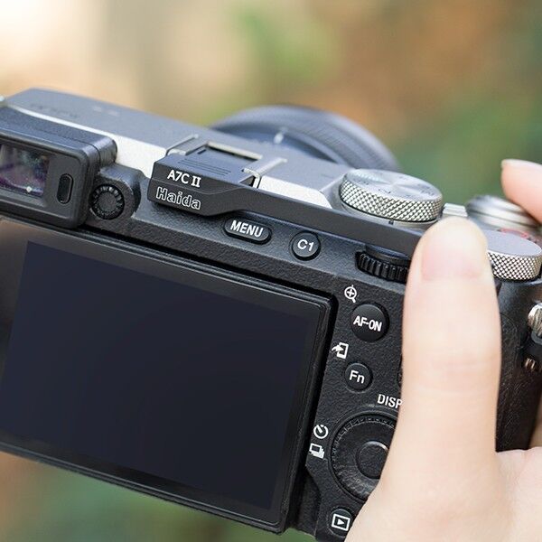 Haida Thumbs Grip Black Mounted on Sony Alpha 7C II Side View