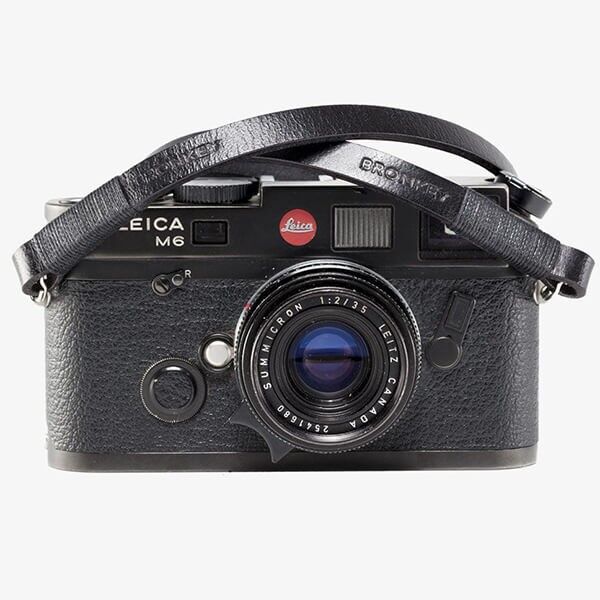 Bronkey Tokyo 104 camera strap made of black leather, front view