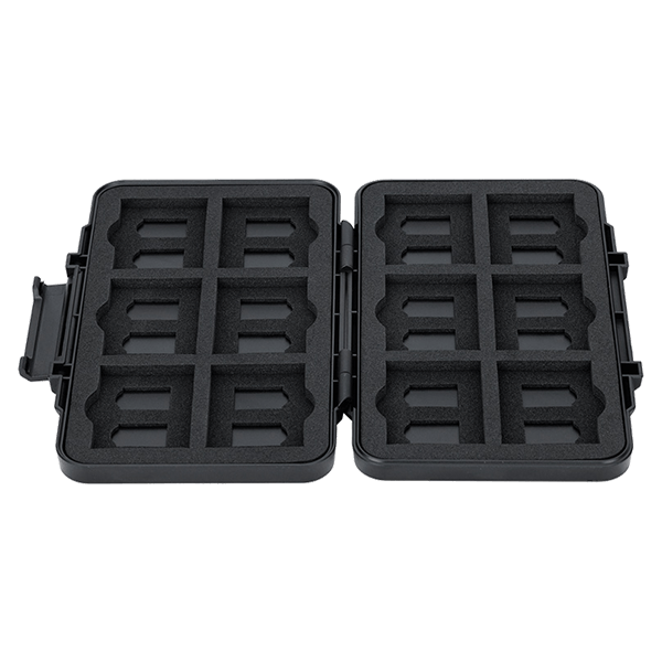 Geöffnetes Speicherkartenetui mit Kartenfächern für CFexpress Typ B, XQD und microSD liegend