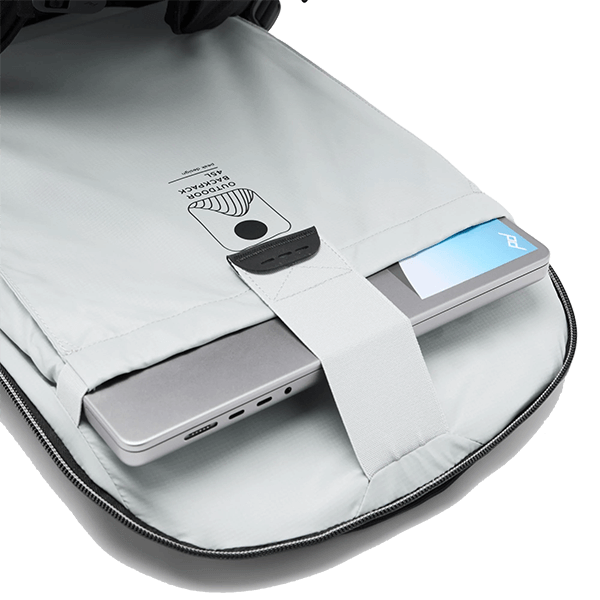 Peak Design Outdoor Backpack 45L in Black