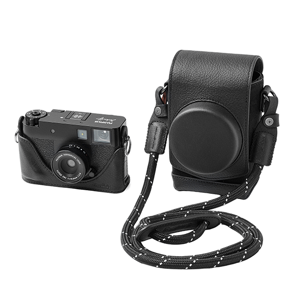 Vorderansicht des SmallRig Leather Case an Fujifilm X-HF1