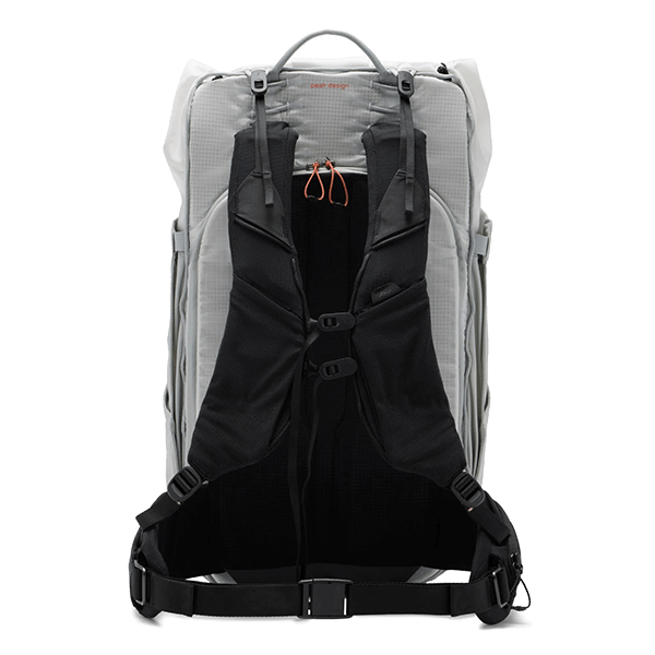 Peak Design Outdoor Fotorucksack 45L in Cloud