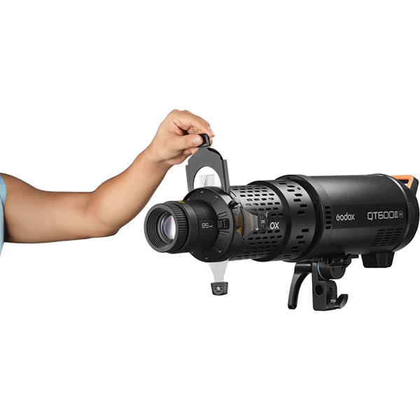 Godox BFP Blitzprojektionsvorsatz mit Bowens Anschluss