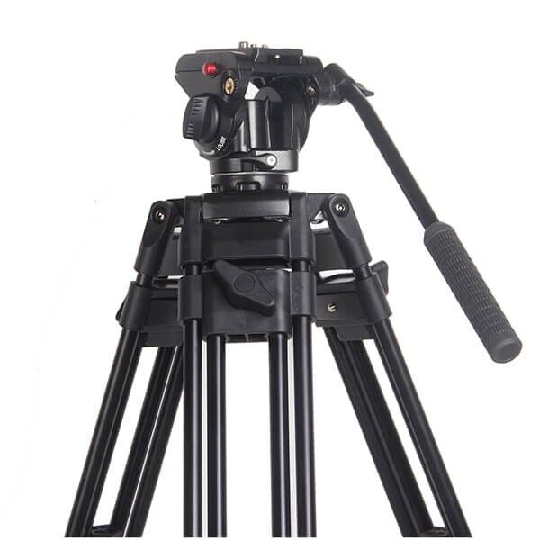 Video tripod with tilt head and carrying case Patona